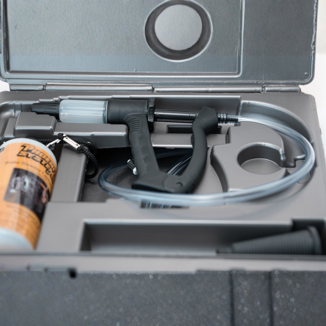 MaxProHD Brake & Clutch Bleeder (Powder-coated Cast Aluminum)