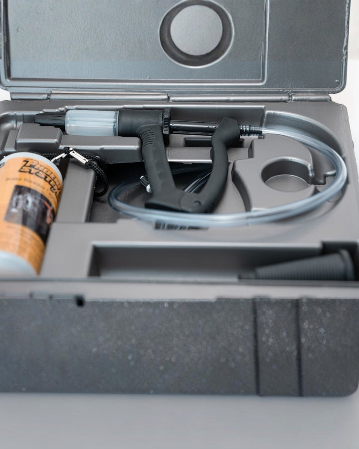 MaxProHD Brake &amp; Clutch Bleeder (Powder-coated Cast Aluminum) MaxPro HD Kit (no additional cap)